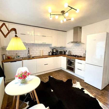 Gorgeous 2 Bedroom Apartment Edge Of Cabot Circus 布里斯托 外观 照片