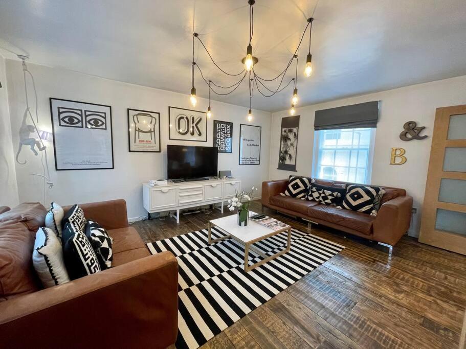 Gorgeous 2 Bedroom Apartment Edge Of Cabot Circus 布里斯托 外观 照片