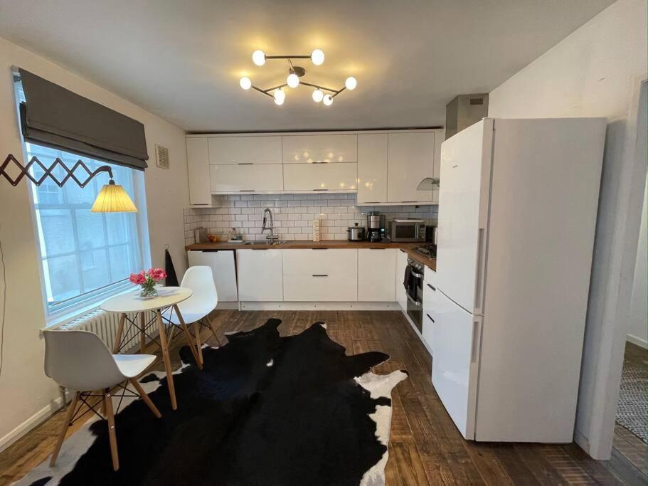 Gorgeous 2 Bedroom Apartment Edge Of Cabot Circus 布里斯托 外观 照片